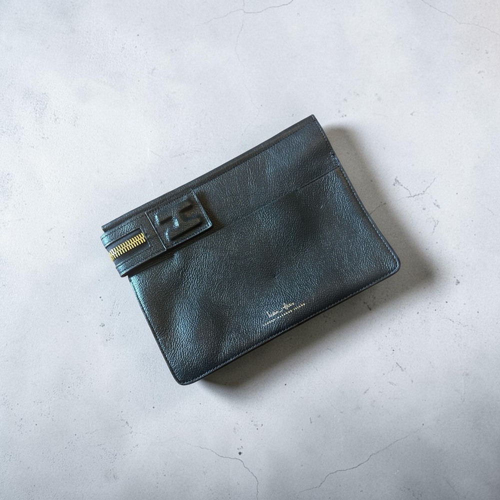 NEW: India Hicks "Big Zipper" Leather Clutch – Black Pebbled Leather